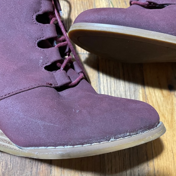 Nautica Wedges Burgundy size 7 - Picture 8 of 16